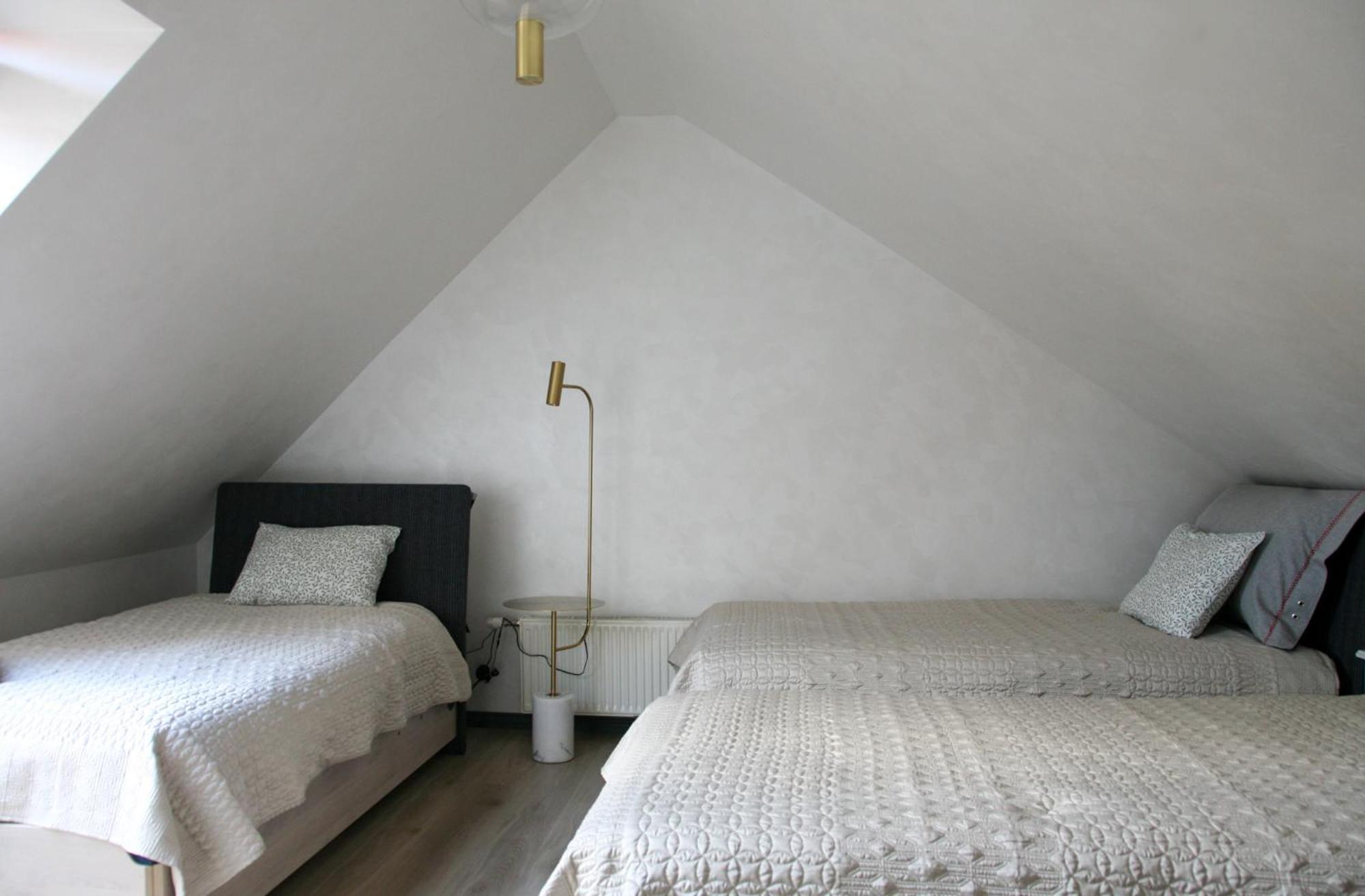 Pils Hotell Kandava Exteriör bild